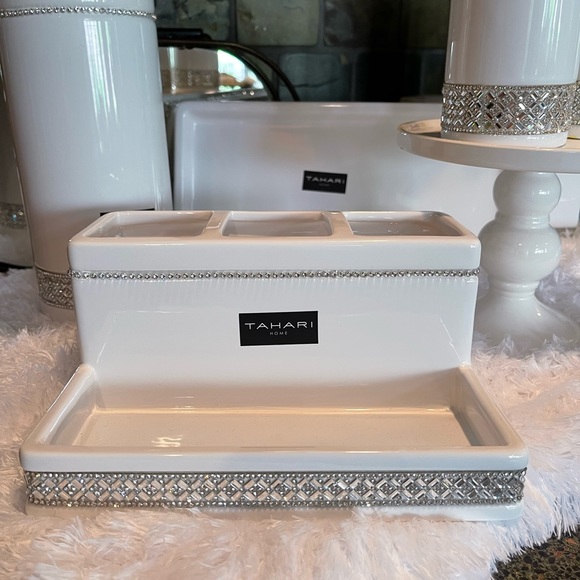 🎉SOLD🎉Tahari White RHINESTONES Crystals Luxe Glam 5 Pc Set | NEW! - Picture 4 of 9